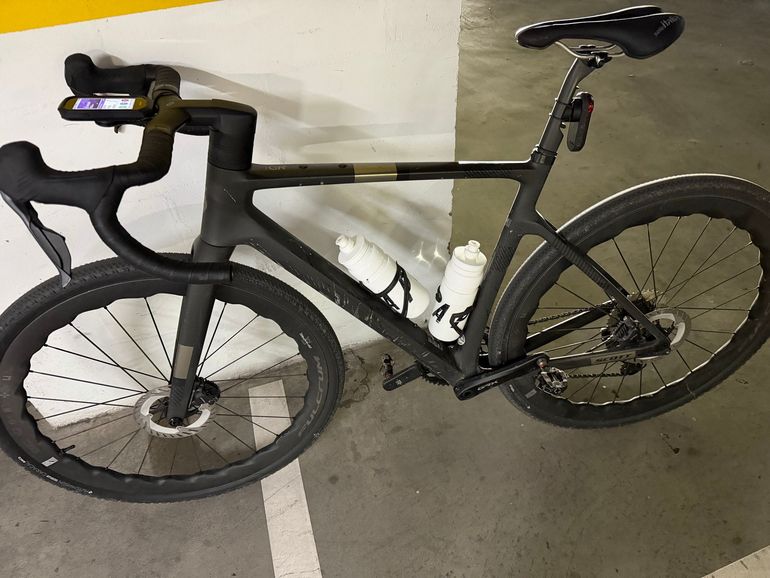 Used Scott Addict Gravel 10 2025 Frameset 2025 Road & Gravel, Black — image 2 of 3