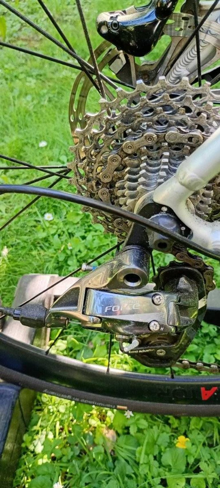 Used Specialized Crux SRAM Force 2016 Road & Gravel, Light Gray — image 10 of 13