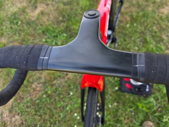 Used Trek Emonda SRAM Rival eTap AXS 2022 Road & Gravel, Red — image 7 of 18