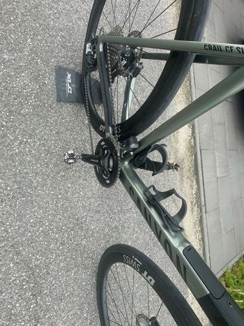 Used Canyon Grail Shimano GRX 2023 Road & Gravel, Green — image 7 of 11