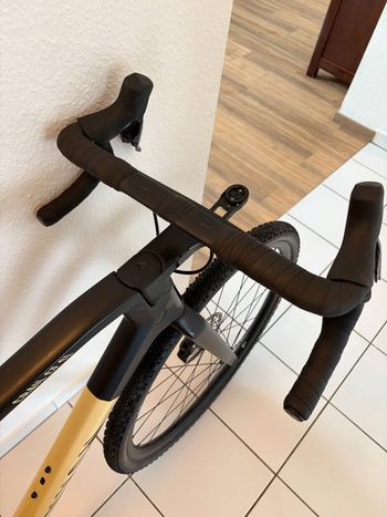 Used Canyon Grail CF SL 7 eTap 2023 2023 Road & Gravel, Weiß — image 5 of 14