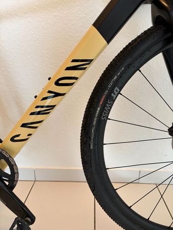 Used Canyon Grail CF SL 7 eTap 2023 2023 Road & Gravel, Weiß — image 2 of 14