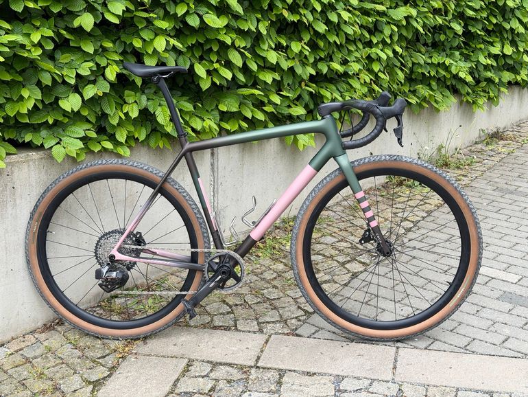 Used Specialized Crux Expert - SRAM Rival XPLR eTAP AXS 2025 2025 Road & Gravel — image 1 of 12