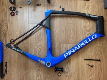 Gebrauchtes Pinarello Dogma X Frameset 2024 Road & Gravel, Blau — Bild 4 von 17