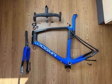 Gebrauchtes Pinarello Dogma X Frameset 2024 Road & Gravel, Blau — Bild 2 von 17