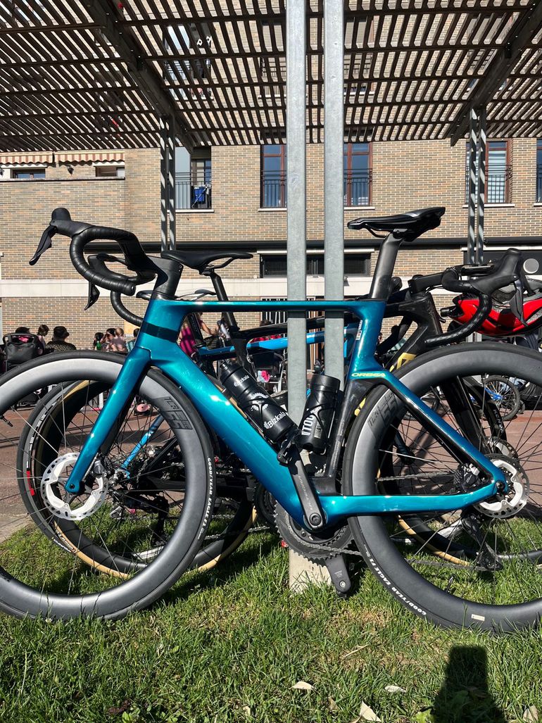 Used Orbea ORCA AERO M10iLTD 2023 2023 Road & Gravel — image 2 of 3