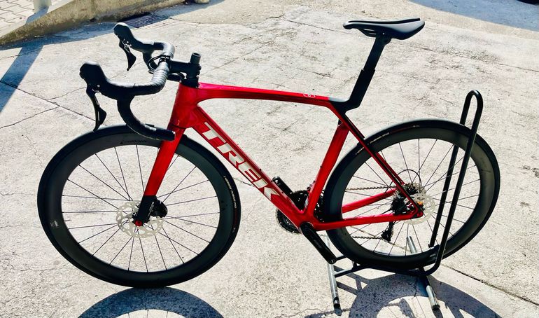 Used Trek Madone SL 6 2027 2027 Road & Gravel — image 4 of 4