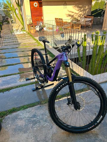 Used Giant reina Custom SRAM GX Eagle 2025 Mountainbike, Purple — image 1 of 8