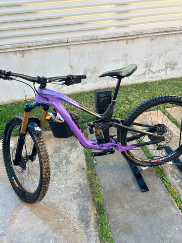 Used Giant reina Custom SRAM GX Eagle 2025 Mountainbike, Purple — image 6 of 8