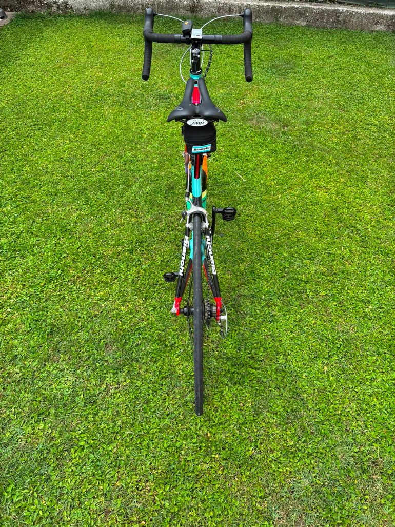 Gebrauchtes Bianchi Super Leggera Team Barloworld 2010 Road & Gravel, Grün — Bild 2 von 8