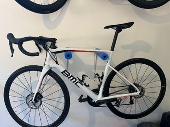Used BMC Roadmachine 02 TWO 2020 2020 Road & Gravel, White — image 2 of 4