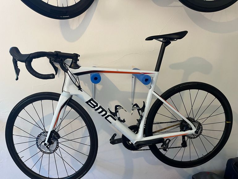 Used BMC Roadmachine 02 TWO 2020 2020 Road & Gravel, White — image 2 of 4