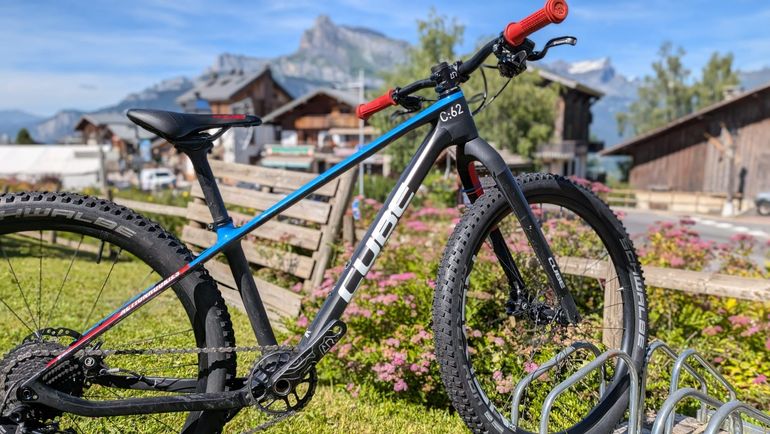 Used CUBE ELITE 240 C:62, SLX 2026 2026 Youth, Schwarz — image 1 of 5