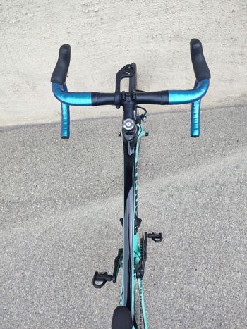 Used Bianchi Oltre Shimano Ultegra Di2 2019 Road & Gravel, Blue — image 8 of 14