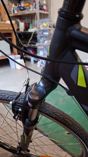 Używany Merida Crossway 20-V 2014 2014 Urban — zdjęcie 11 z 13