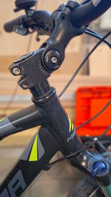 Używany Merida Crossway 20-V 2014 2014 Urban — zdjęcie 12 z 13