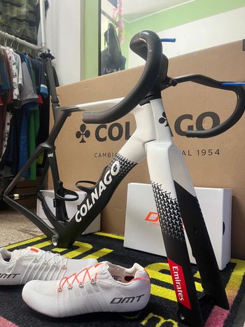 Used Colnago Y1Rs Shimano Dura Ace Di2 2026 Frameset 2026 Road & Gravel, Black — image 2 of 3