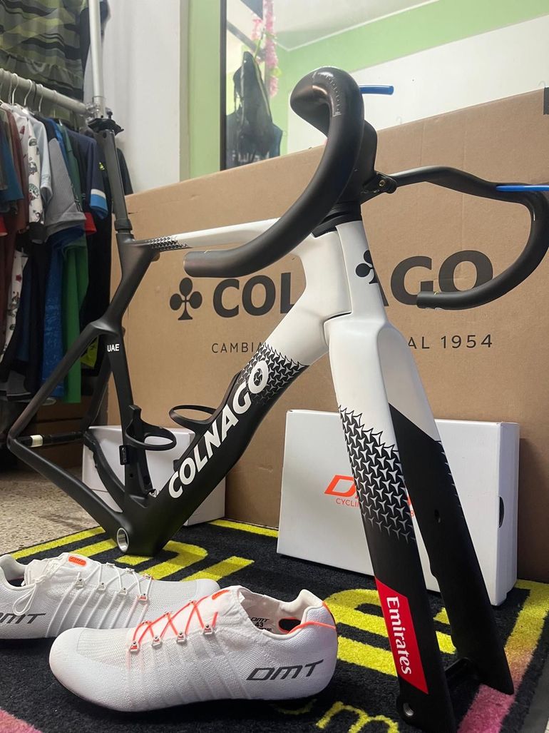 Used Colnago Y1Rs Shimano Dura Ace Di2 2026 Frameset 2026 Road & Gravel, Black — image 2 of 3