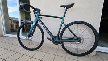 Used Scott Addict 20 2022 2022 Road & Gravel