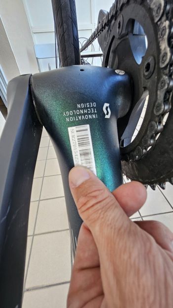 Used Scott Addict 20 2022 2022 Road & Gravel, Green — image 6 of 10