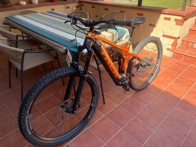 Used Trek Rail 9 2021 2021 Mountainbike, Orange, 29 — image 1 of 3