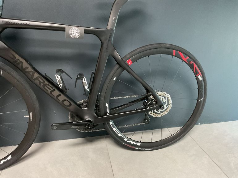 Tweedehands Pinarello PARIS 105 11S 2023 2023 Road & Gravel — afbeelding 9 van 10