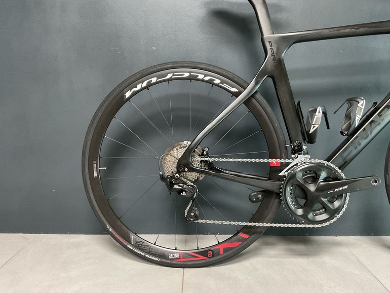 Tweedehands Pinarello PARIS 105 11S 2023 2023 Road & Gravel — afbeelding 2 van 10