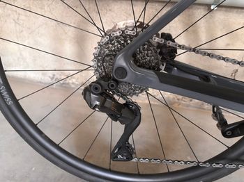 Gebrauchtes Canyon Endurace CF 8 Di2 2024 2024 Road & Gravel, Hellgrau — Bild 8 von 10
