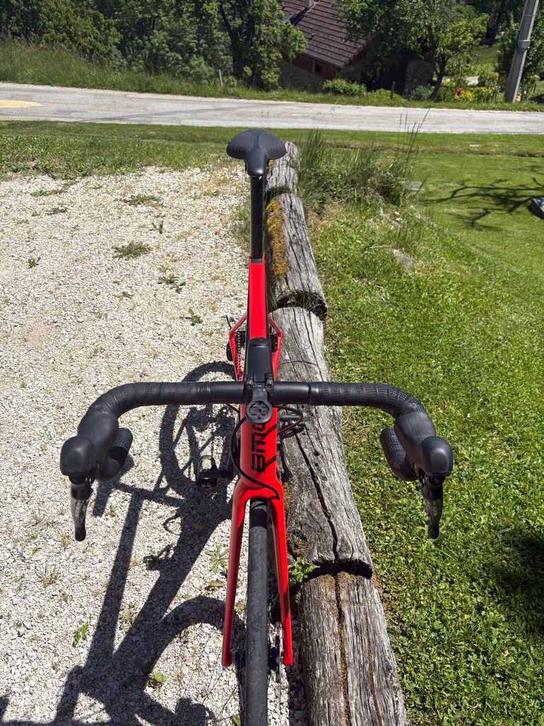 Used BMC Teammachine SLR SIX 2023 2023 Road & Gravel, Red — image 4 of 5