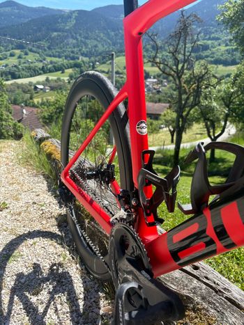 Used BMC Teammachine SLR SIX 2023 2023 Road & Gravel, Red — image 5 of 5