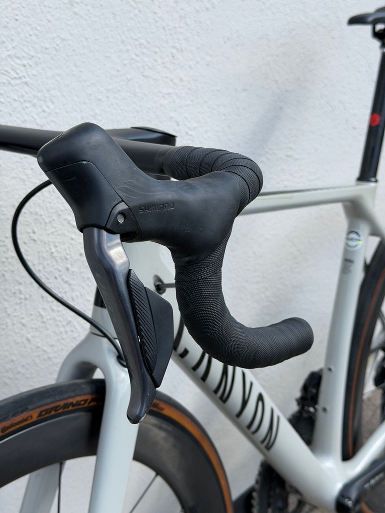 Used Canyon Canyon Endurace CF SL 8 Di2 2023 2023 Road & Gravel, Gris claro — image 4 of 35