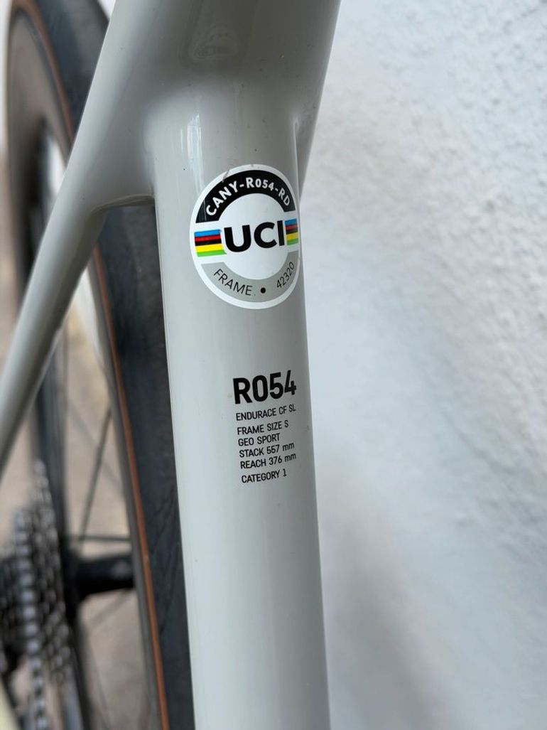 Used Canyon Canyon Endurace CF SL 8 Di2 2023 2023 Road & Gravel, Gris claro — image 13 of 35