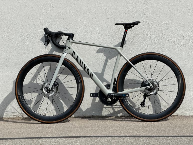 Used Canyon Canyon Endurace CF SL 8 Di2 2023 2023 Road & Gravel, Gris claro — image 8 of 35