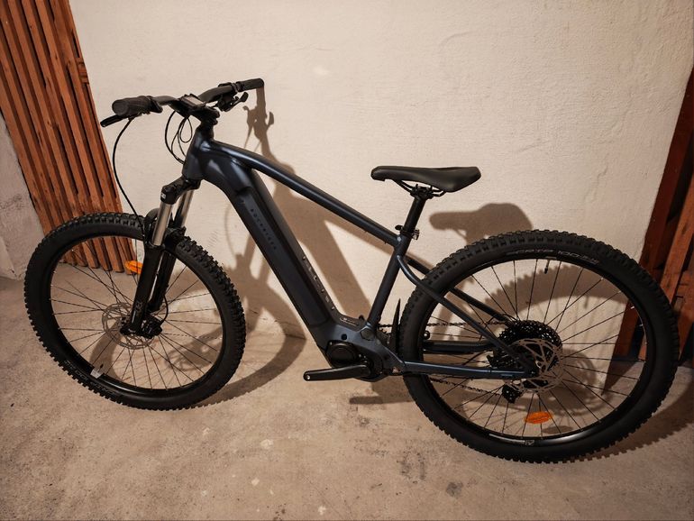 Used ROCKRIDER E-Mountainbike Hardtail 29 Zoll E-Expl 520 blau 2025 2025 Mountainbike, Blau, 29 — image 1 of 8