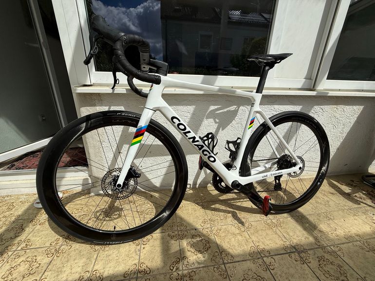 Used Colnago V4Rs Campagnolo Super Record WRL 2025 2025 Road & Gravel, White — image 2 of 6
