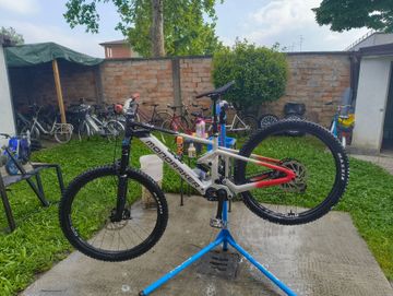Used Mondraker DUNE R 2024 2024 Mountainbike, White, 29, 27.5 — image 8 of 8