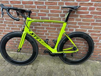 Used Canyon Aeroad CFR WRL 2024 2024 Road & Gravel, Weiß — image 4 of 13