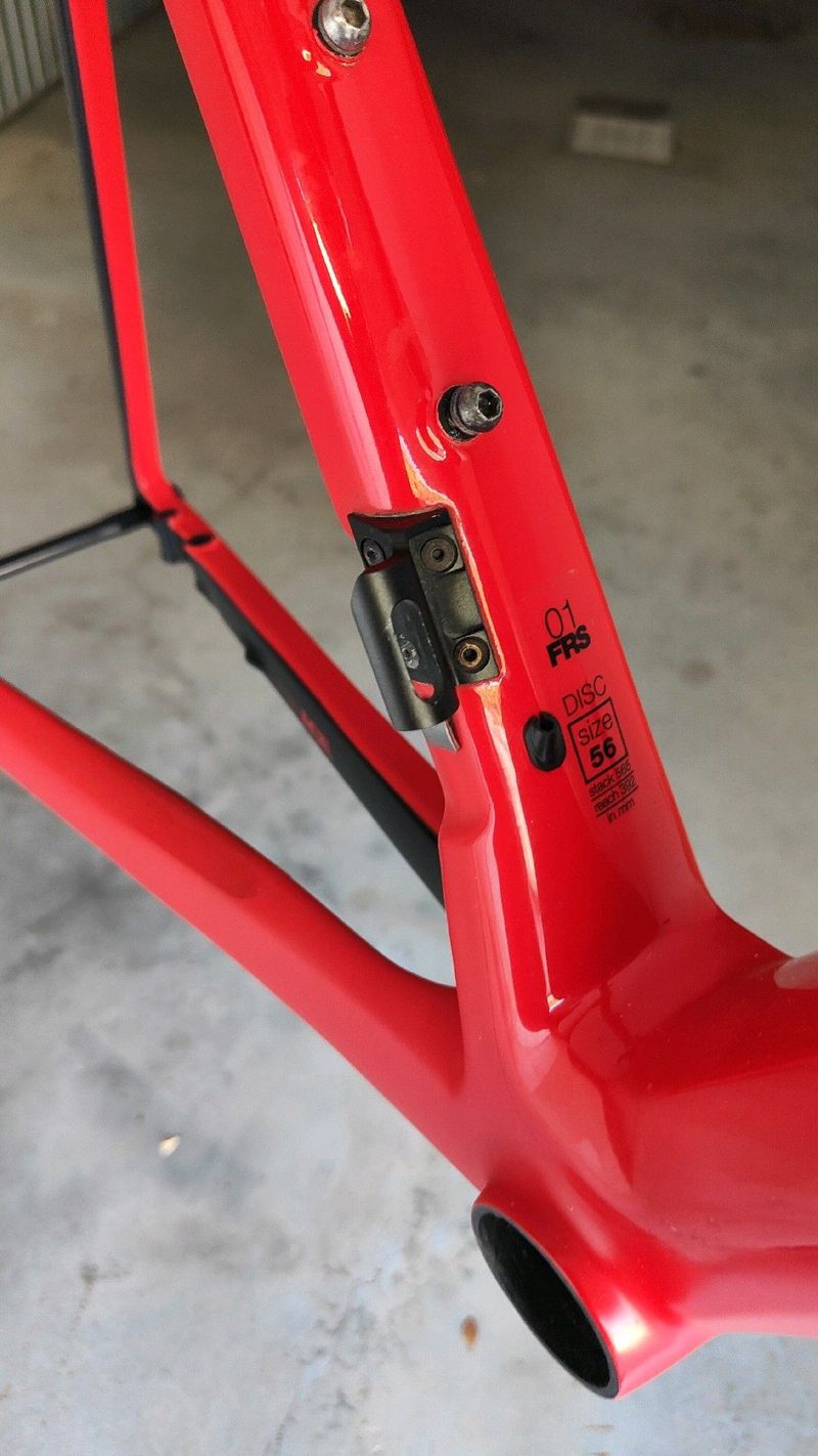 Used BMC Teammachine SLR01 DISC Module (Team Red) 2018 Frameset 2018 Road & Gravel, Red — image 6 of 6