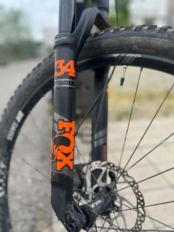 Used Orbea OIZ H10 2020 2020 Mountainbike — image 10 of 12