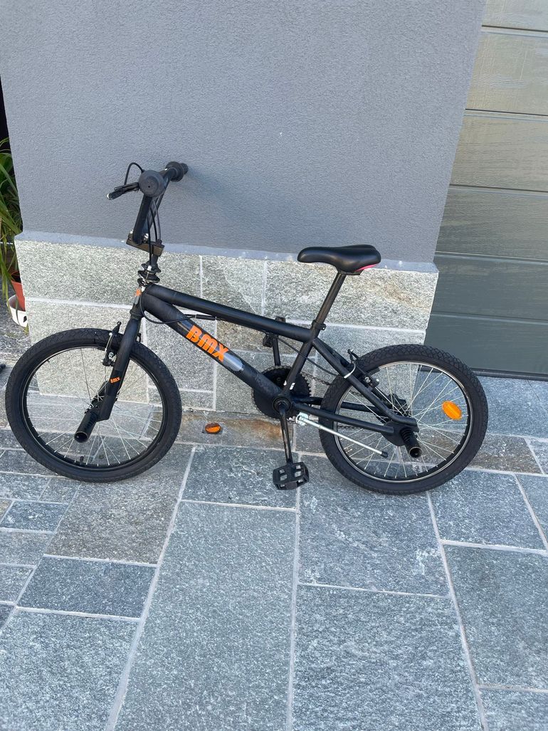Used DECATHLON DECATHLON Custom 2019 Youth, Black — image 1 of 3