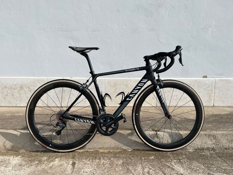 Used Canyon Ultimate CF SL 8.0 2019 2019 Road & Gravel — image 1 of 7