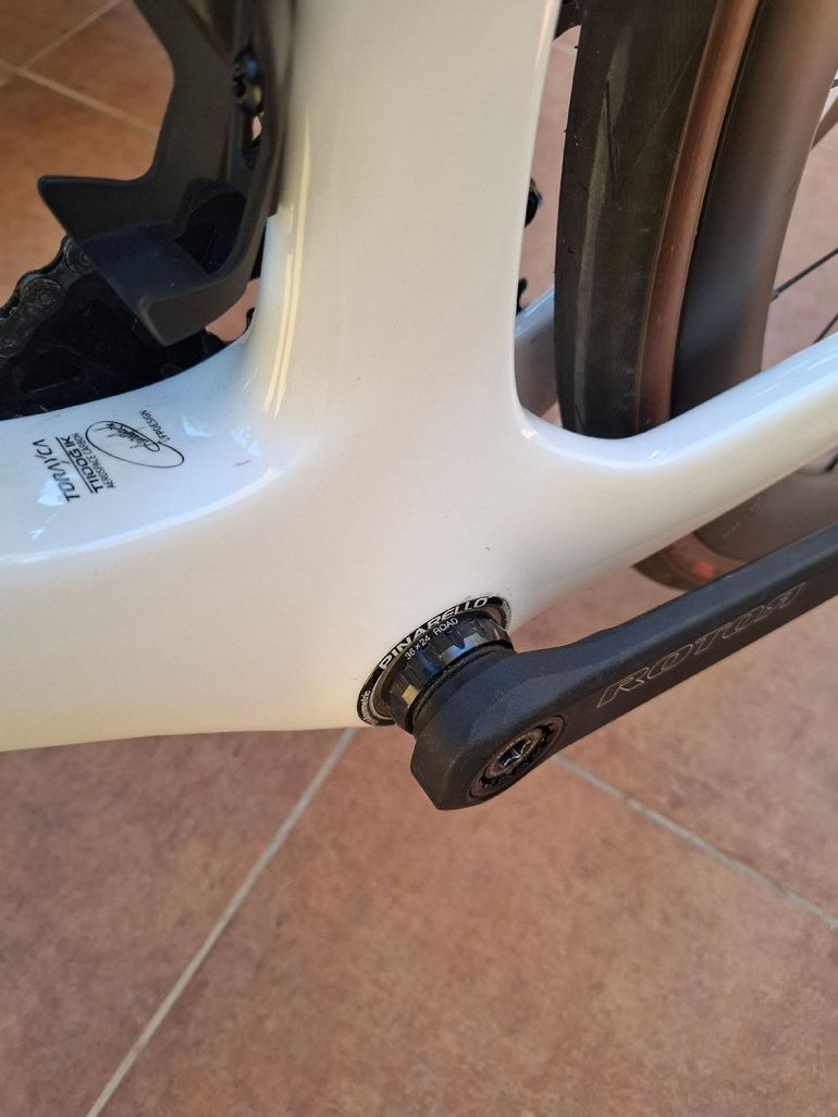 Used Pinarello Dogma Shimano Ultegra Di2 2025 Road & Gravel — image 7 of 14