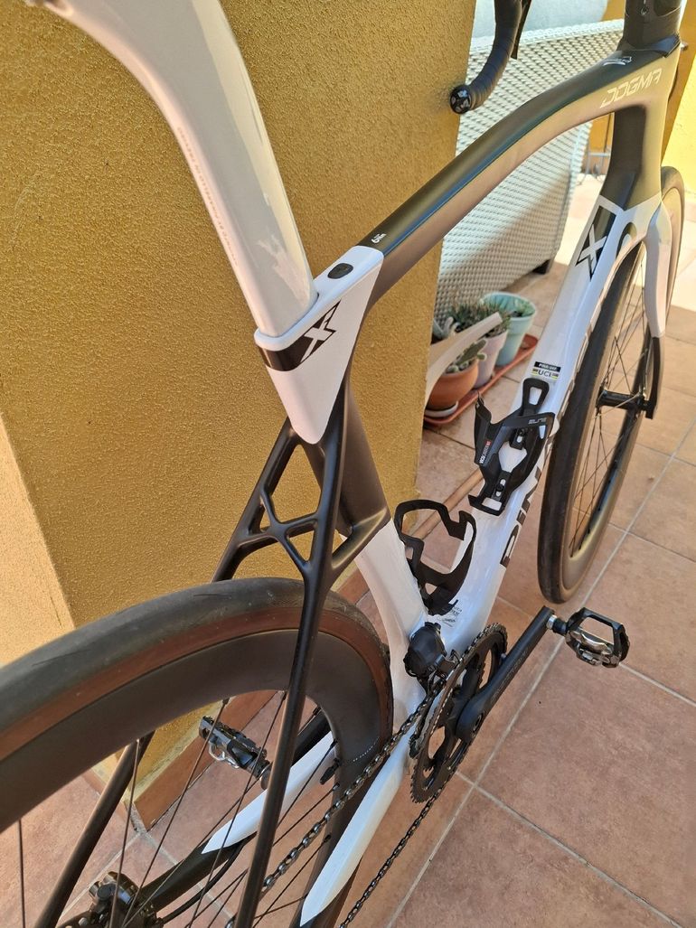 Used Pinarello Dogma Shimano Ultegra Di2 2025 Road & Gravel — image 6 of 14