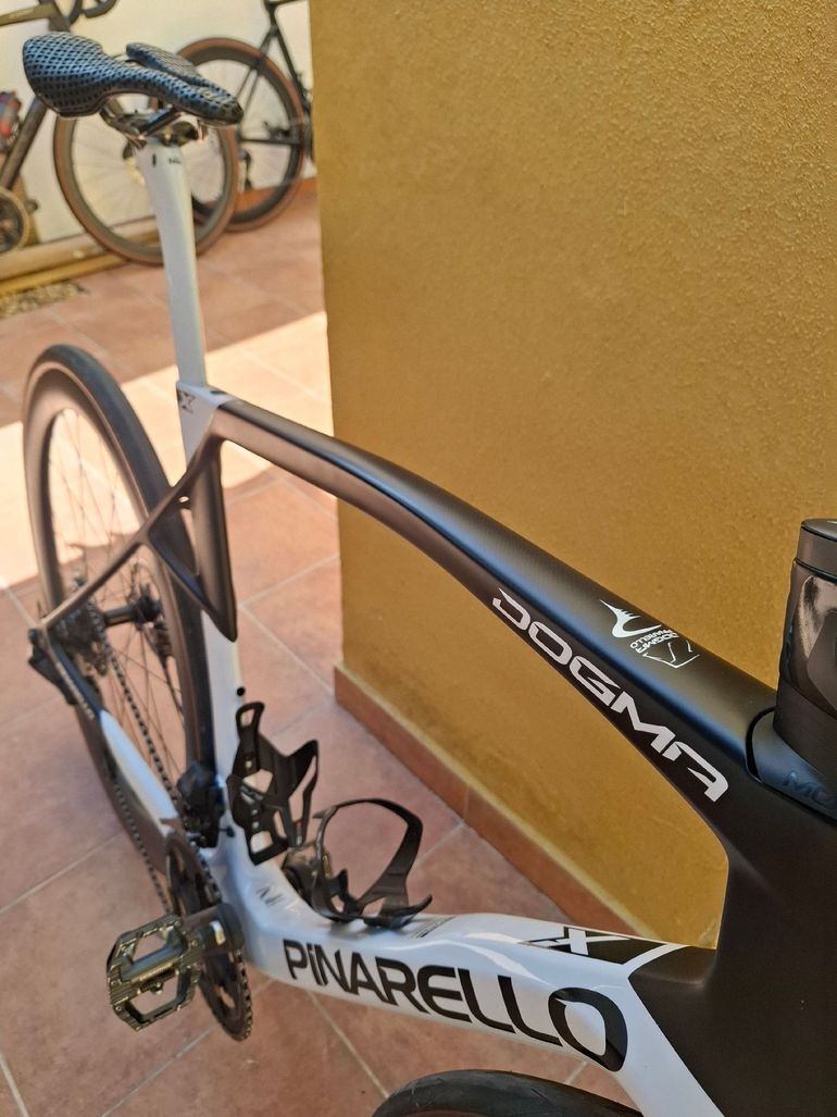 Used Pinarello Dogma Shimano Ultegra Di2 2025 Road & Gravel — image 11 of 14