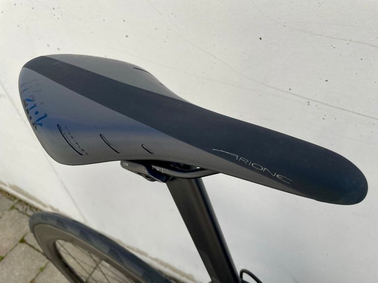 Used Canyon Aeroad Shimano Ultegra Di2 2017 Road & Gravel — image 12 of 15