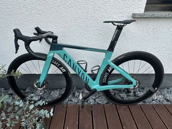 Used Canyon Canyon Aeroad CF SLX 8 2023 2023 Road & Gravel, Grün — image 2 of 4