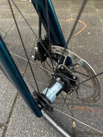 Used Specialized Tarmac SL8 Expert - SRAM Rival eTAP AXS 2025 2025 Road & Gravel, Green — image 5 of 10