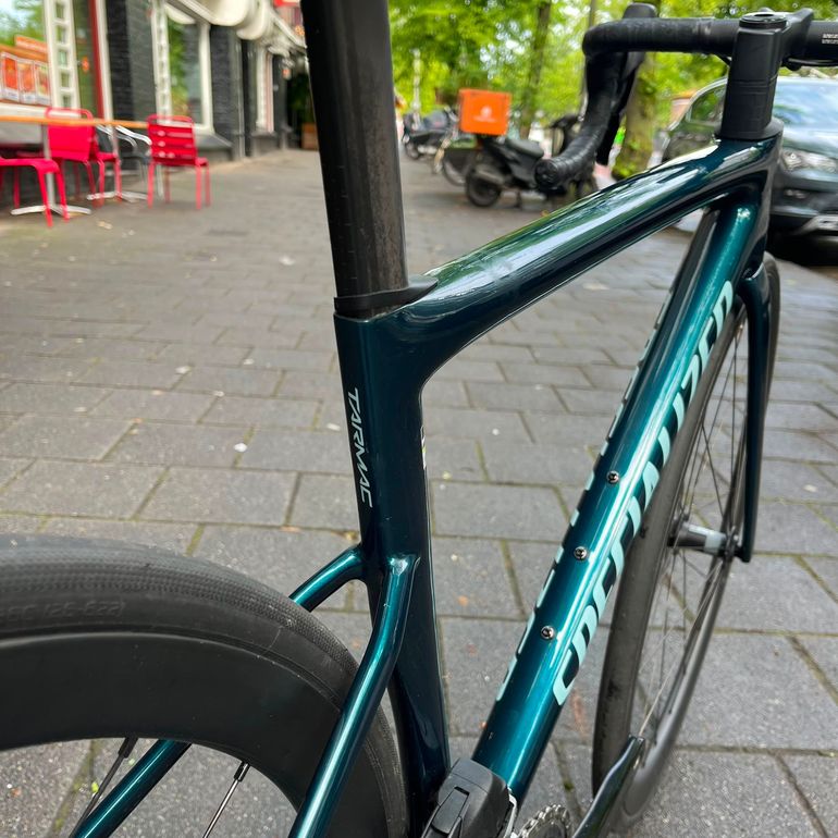 Used Specialized Tarmac SL8 Expert - SRAM Rival eTAP AXS 2025 2025 Road & Gravel, Green — image 2 of 10