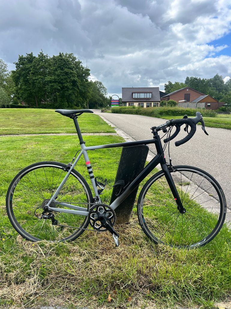 Used Canyon Endurace Campagnolo Athena 2019 Road & Gravel, Black — image 1 of 5