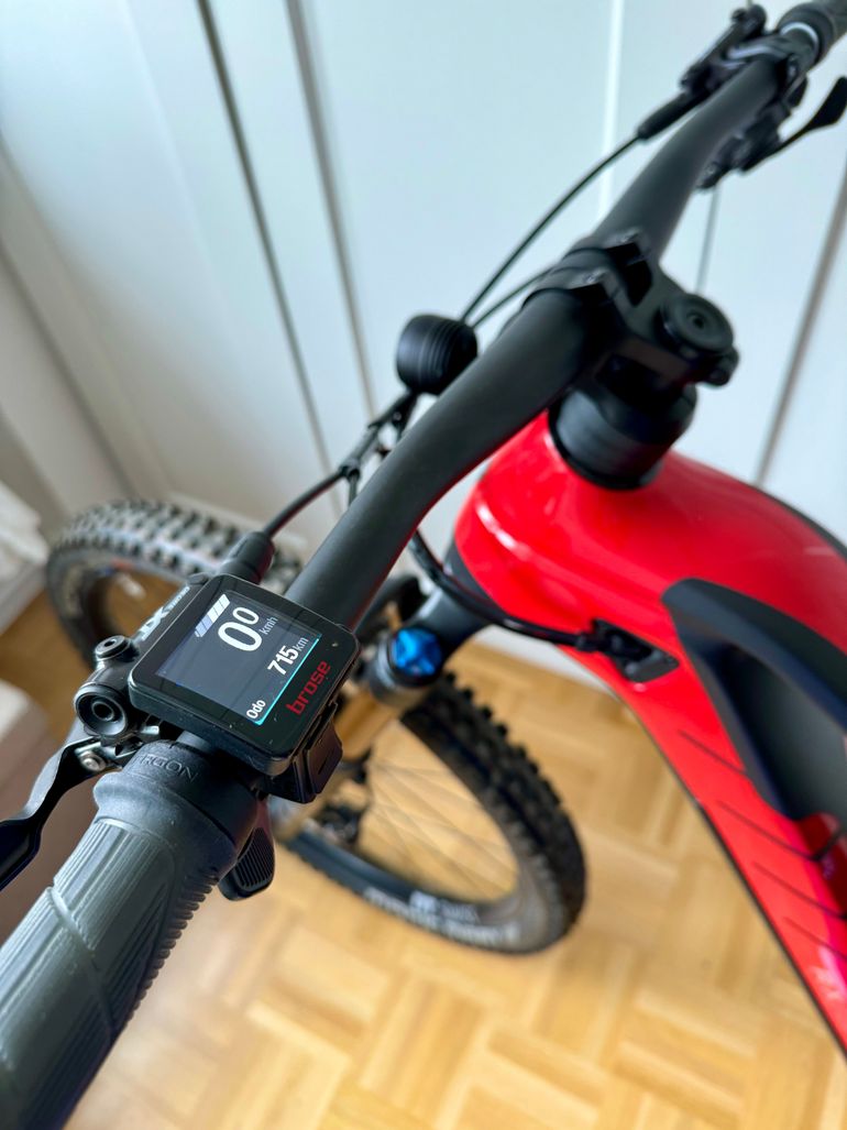 Used Rotwild R.X750 PRO 2023 2023 Mountainbike — image 2 of 8